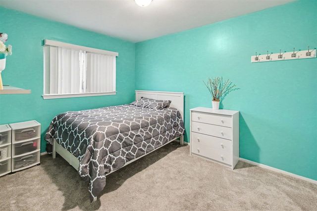 25151 Pearl Street, Roseville, MI 48066