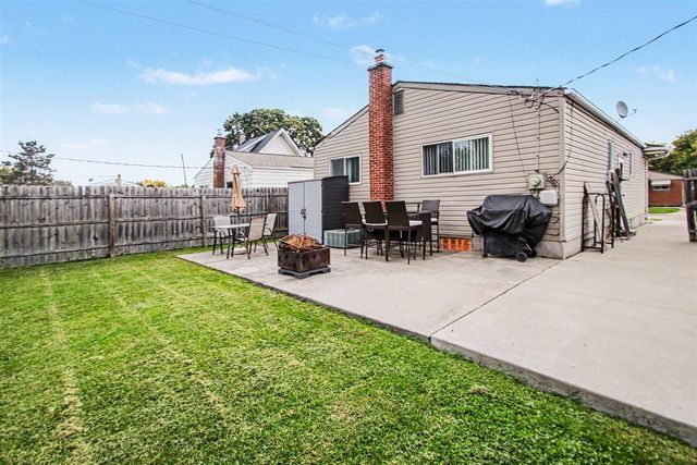 25151 Pearl Street, Roseville, MI 48066