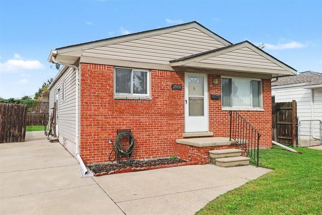 25151 Pearl Street, Roseville, MI 48066