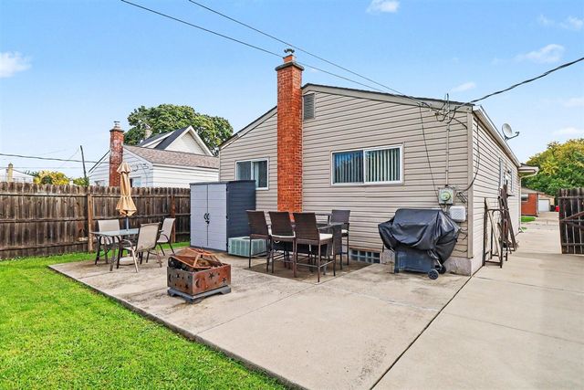 25151 Pearl Street, Roseville, MI 48066