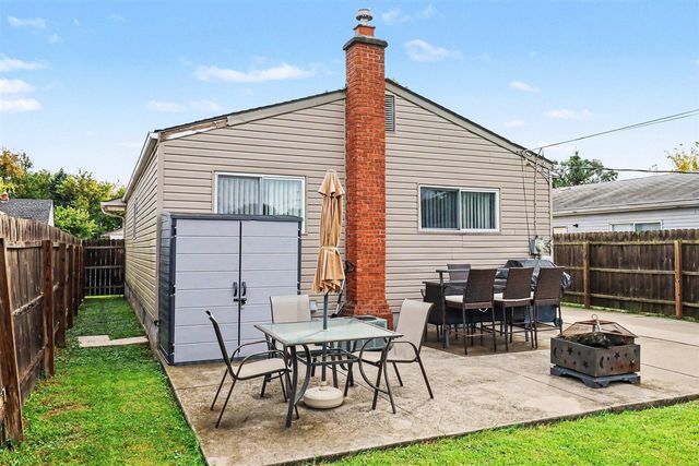 25151 Pearl Street, Roseville, MI 48066
