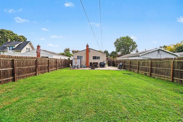 25151 Pearl Street, Roseville, MI 48066
