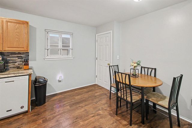 25151 Pearl Street, Roseville, MI 48066