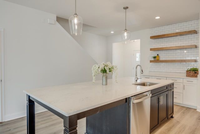 2496 MOUNT VERNON LANE, Tallahassee, FL 32311