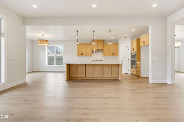 505 Autumn Hills Drive, Medford, OR 97504