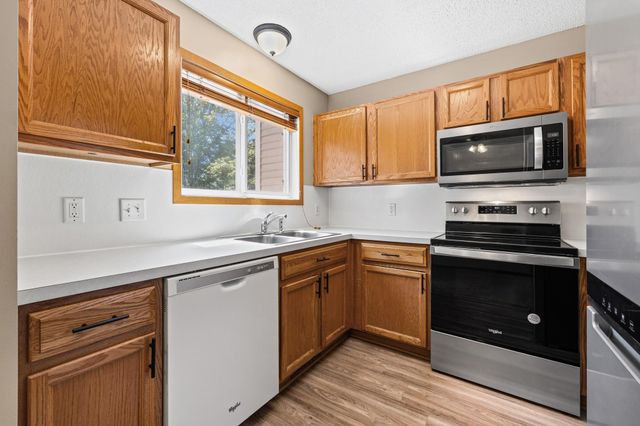 15537 Foghorn Lane 45, Apple Valley, MN 55124