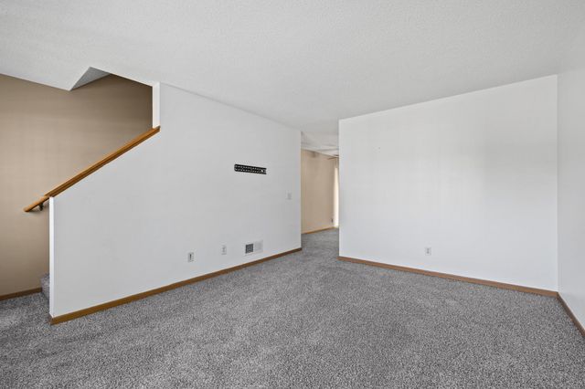 15537 Foghorn Lane 45, Apple Valley, MN 55124