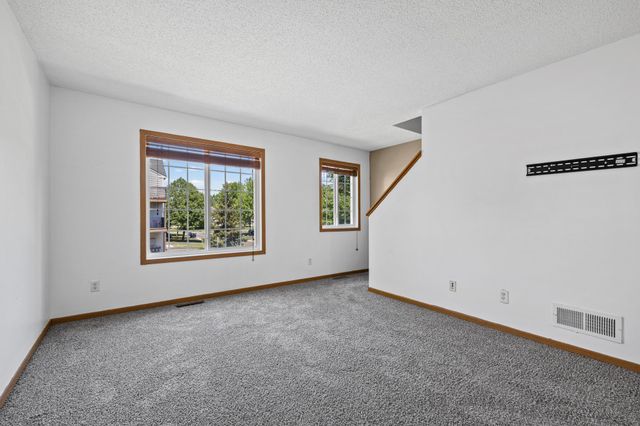 15537 Foghorn Lane 45, Apple Valley, MN 55124