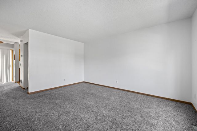 15537 Foghorn Lane 45, Apple Valley, MN 55124