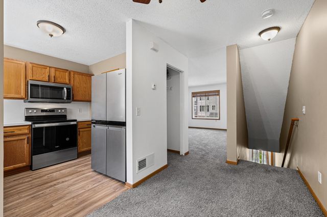 15537 Foghorn Lane 45, Apple Valley, MN 55124