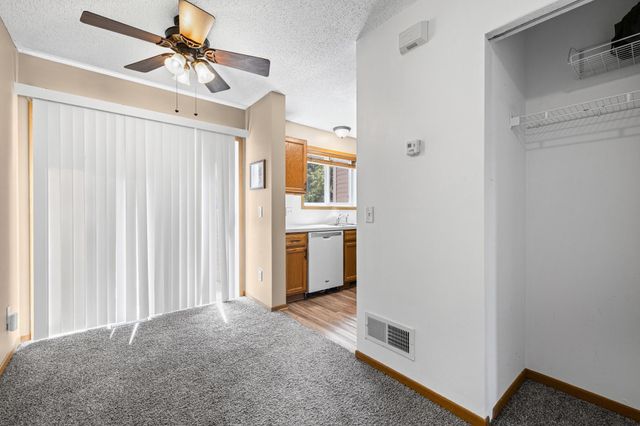 15537 Foghorn Lane 45, Apple Valley, MN 55124