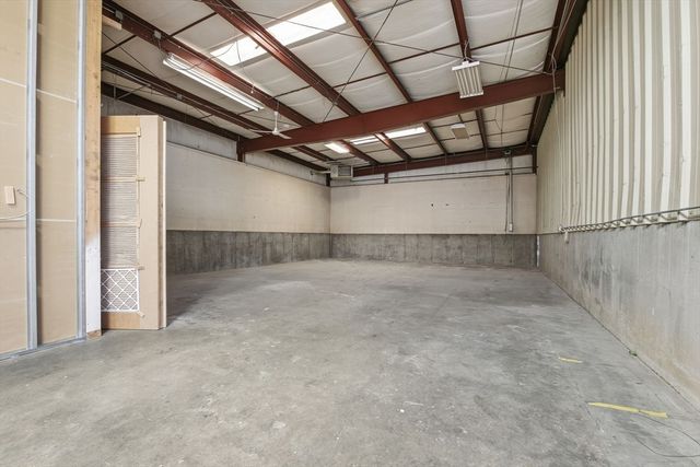 109 Apremont Way, Westfield, MA 01085