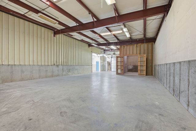 109 Apremont Way, Westfield, MA 01085