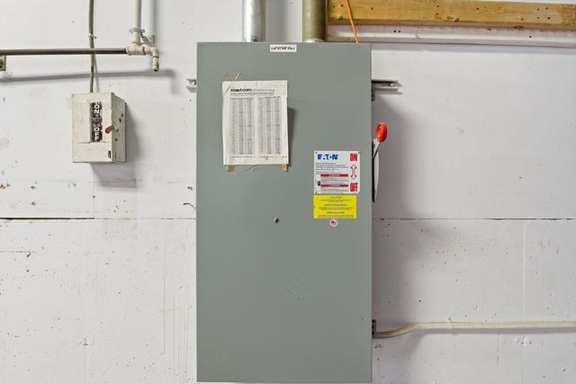 109 Apremont Way, Westfield, MA 01085