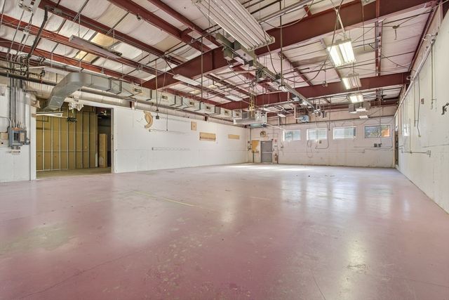 109 Apremont Way, Westfield, MA 01085