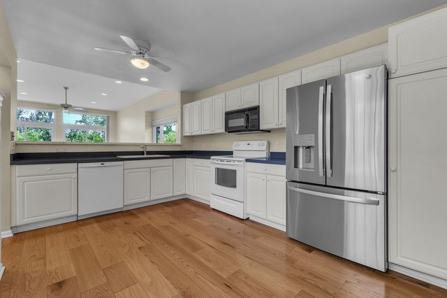 4853 Lone Oak Court 11, Pittsfield Charter Twp, MI 48108