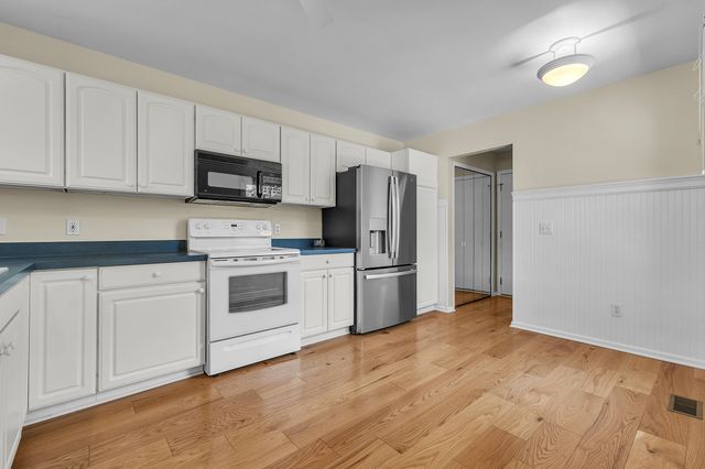 4853 Lone Oak Court 11, Pittsfield Charter Twp, MI 48108