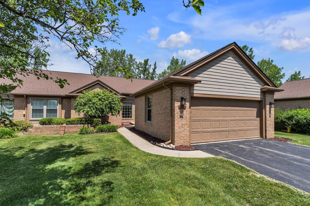 4853 Lone Oak Court 11, Pittsfield Charter Twp, MI 48108