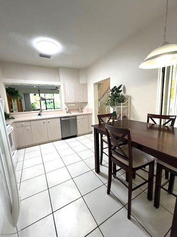 6358 W Longboat Ln 104, Boca Raton, FL 33433