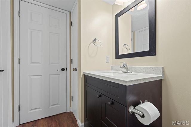 10 Shadowridge Court, St Peters, MO 63376