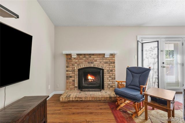 10 Shadowridge Court, St Peters, MO 63376