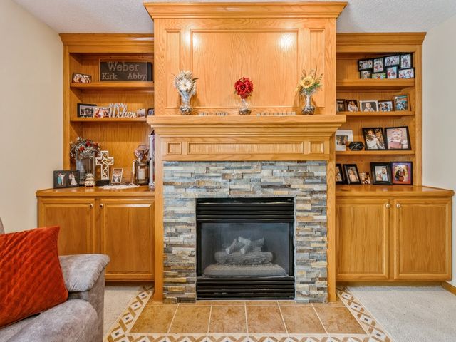 1506 W 17th Street S, Newton, IA 50208