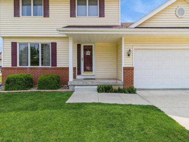 1506 W 17th Street S, Newton, IA 50208