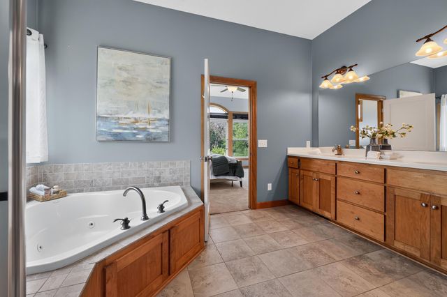 1889 86th Court E, Inver Grove Heights, MN 55077