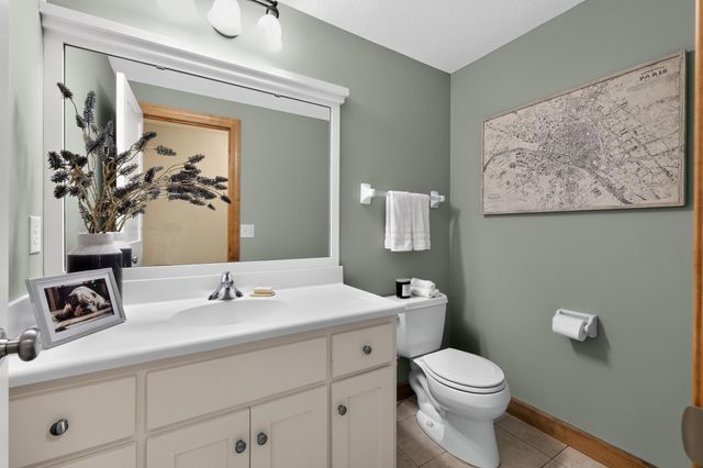 1889 86th Court E, Inver Grove Heights, MN 55077