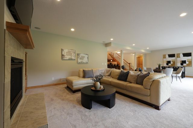 1889 86th Court E, Inver Grove Heights, MN 55077