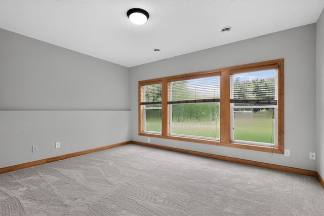 1889 86th Court E, Inver Grove Heights, MN 55077