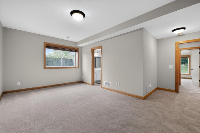 1889 86th Court E, Inver Grove Heights, MN 55077