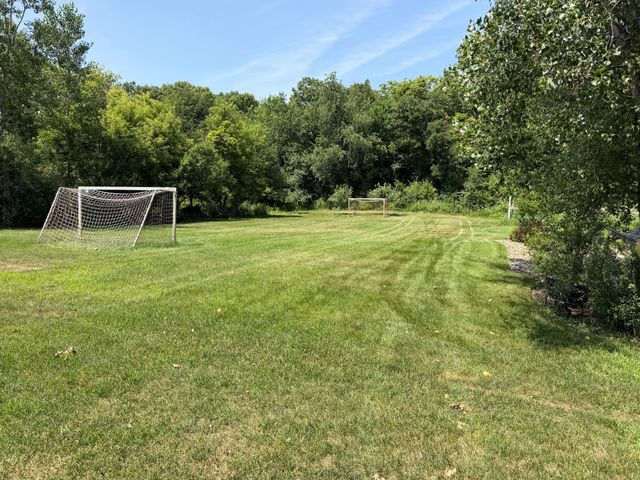 1889 86th Court E, Inver Grove Heights, MN 55077