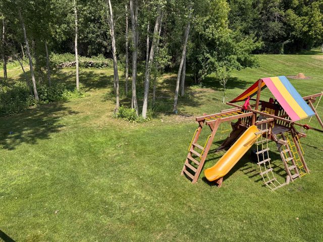 1889 86th Court E, Inver Grove Heights, MN 55077