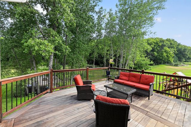 1889 86th Court E, Inver Grove Heights, MN 55077
