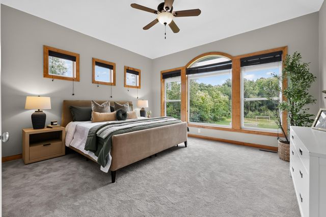 1889 86th Court E, Inver Grove Heights, MN 55077