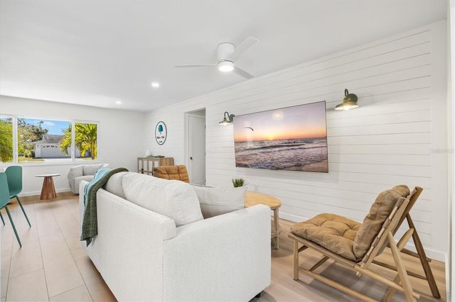 2641 HYDE PARK STREET, Sarasota, FL 34239