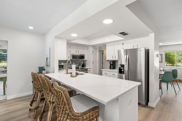 2641 HYDE PARK STREET, Sarasota, FL 34239