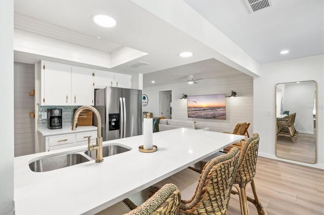 2641 HYDE PARK STREET, Sarasota, FL 34239