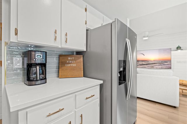 2641 HYDE PARK STREET, Sarasota, FL 34239