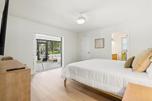 2641 HYDE PARK STREET, Sarasota, FL 34239