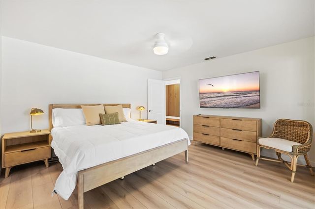 2641 HYDE PARK STREET, Sarasota, FL 34239