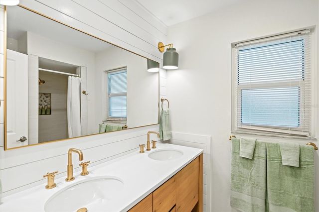 2641 HYDE PARK STREET, Sarasota, FL 34239