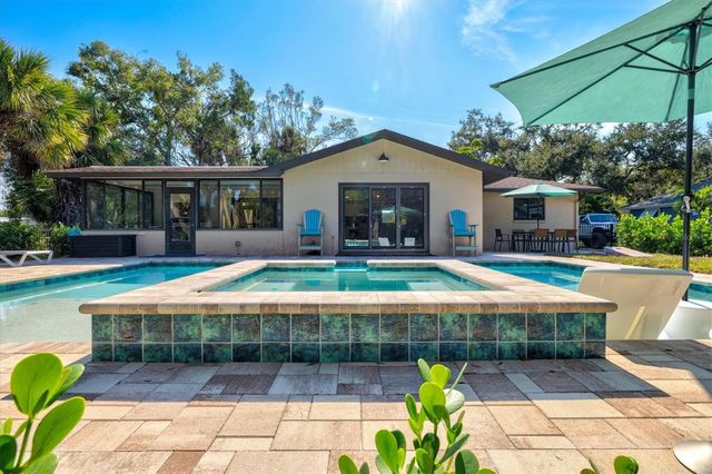 2641 HYDE PARK STREET, Sarasota, FL 34239