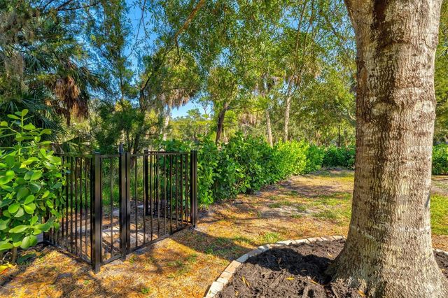 2641 HYDE PARK STREET, Sarasota, FL 34239