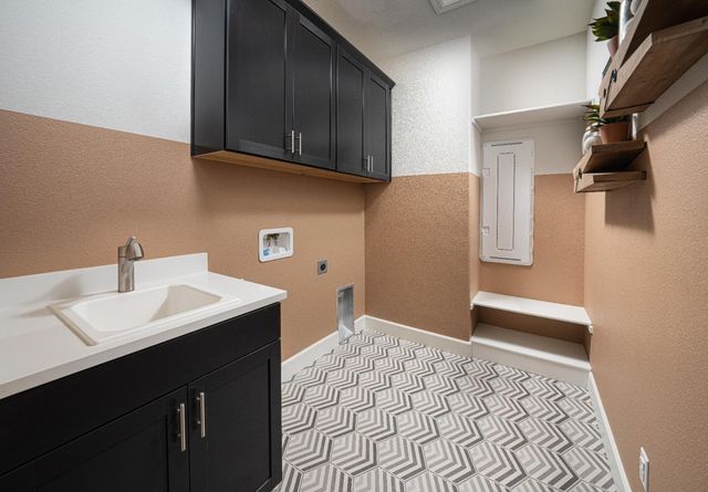 9073 Himalaya Way, Roseville, CA 95747