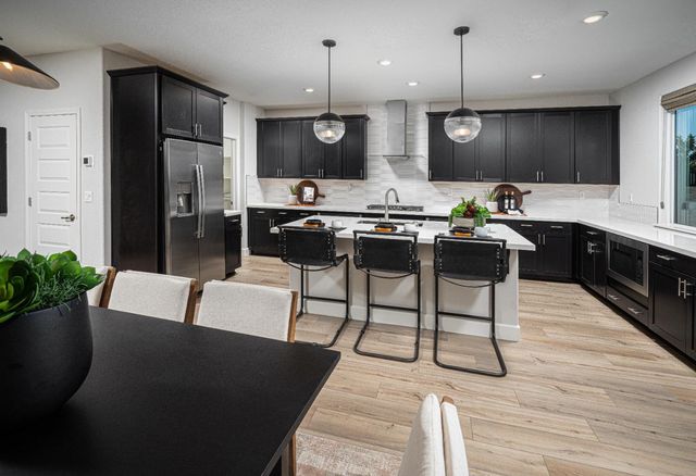 9073 Himalaya Way, Roseville, CA 95747