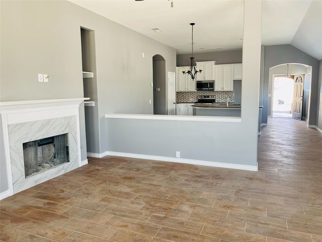 548 Kerry Street, Crowley, TX 76036