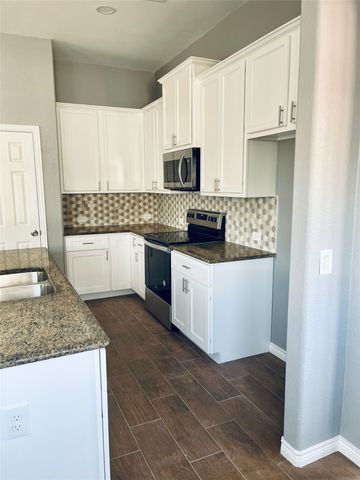 548 Kerry Street, Crowley, TX 76036