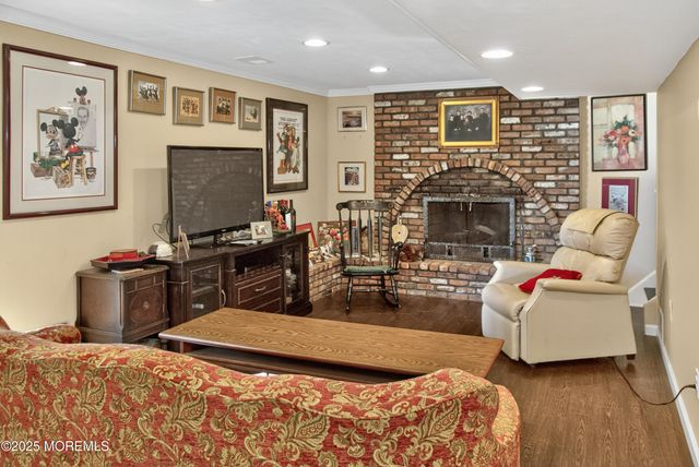 20 Galway Drive, Hazlet, NJ 07730